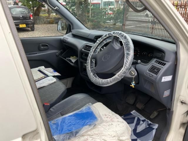 TOYOTA LITEACE NOAH 1997