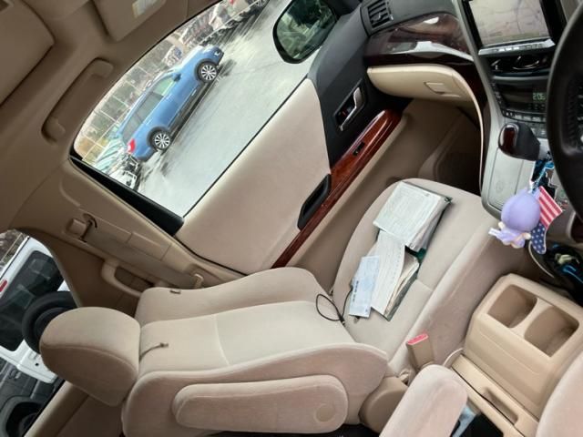 TOYOTA ALPHARD 2013