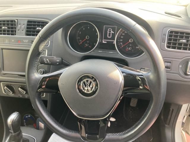 VOLKSWAGEN VOLKSWAGEN POLO 2015