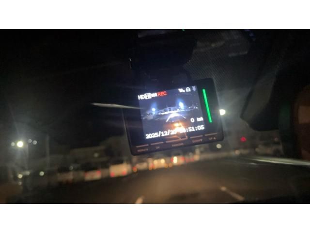 TOYOTA YARIS HYBRID 2021