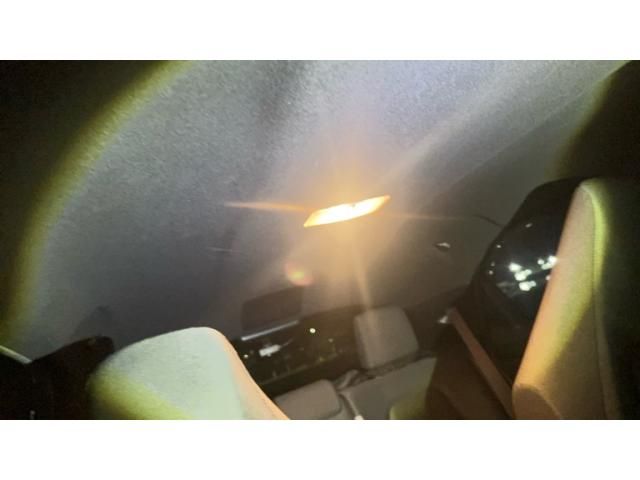 TOYOTA YARIS HYBRID 2021