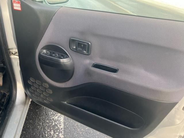 DAIHATSU TERIOS KID 4WD 2012