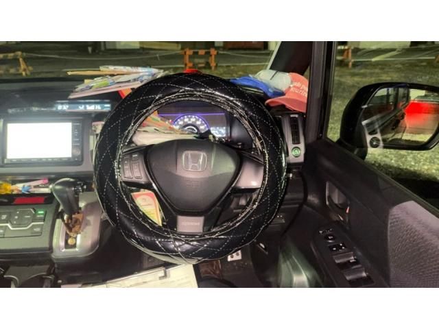 HONDA STEPWAGON SPADA 2010