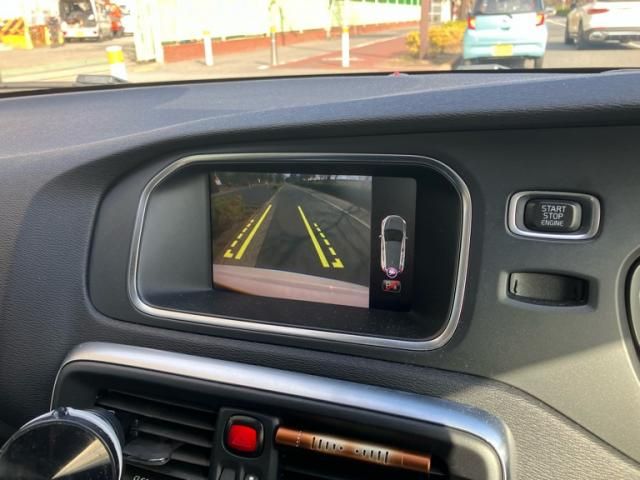 VOLVO VOLVO V40 2017