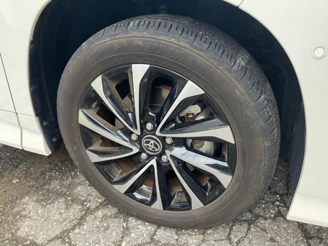 TOYOTA NOAH HYBRID 2023