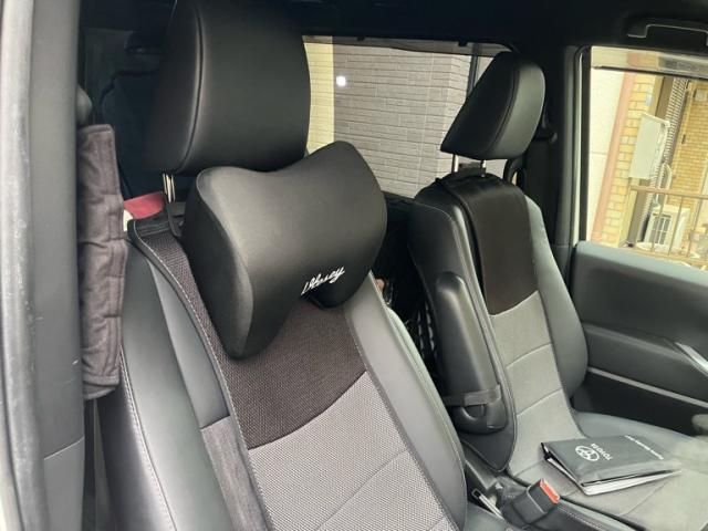 TOYOTA NOAH HYBRID 2023