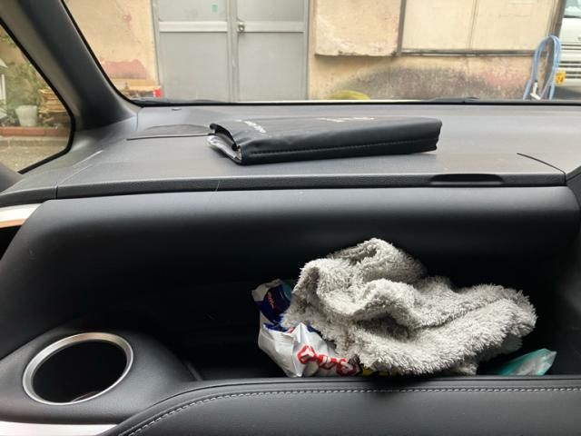 TOYOTA NOAH HYBRID 2023