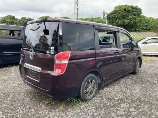 HONDA STEPWAGON 2011