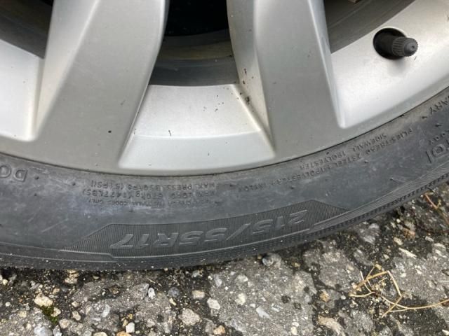 VOLKSWAGEN VOLKSWAGEN The BEETLE 2013