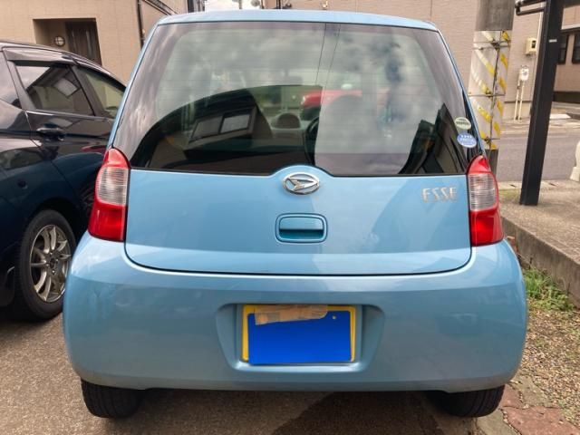 DAIHATSU ESSE 2011