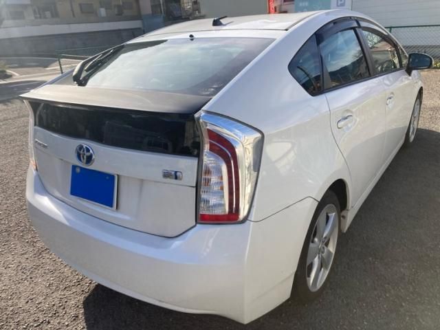 TOYOTA PRIUS 2012