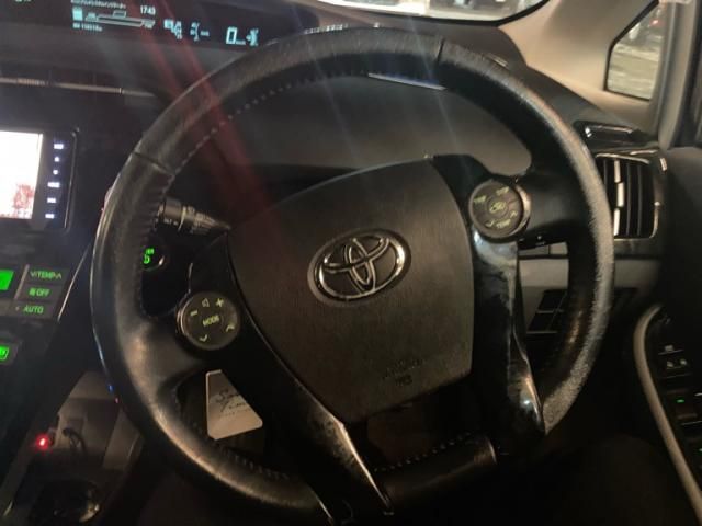 TOYOTA PRIUS 2011