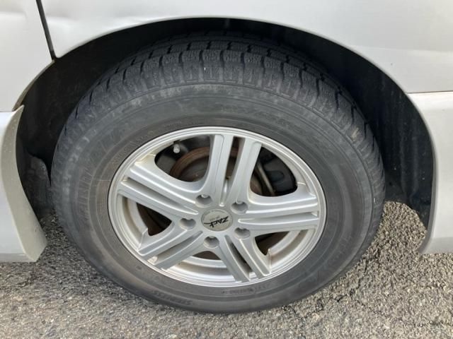 NISSAN SERENA  S-HYBRID 2013