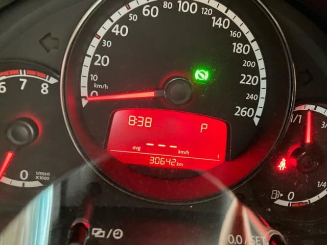 VOLKSWAGEN VOLKSWAGEN The BEETLE 2013