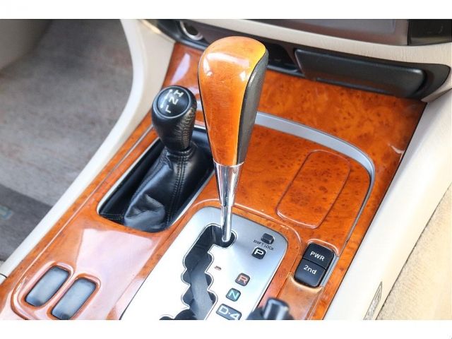 TOYOTA LANDCRUISER wagon 2002