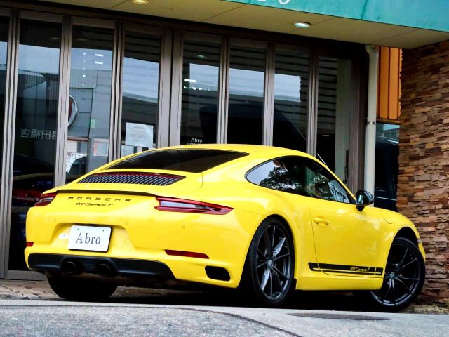 PORSCHE PORSCHE 911 2018