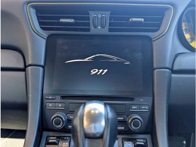 PORSCHE PORSCHE 911 2018