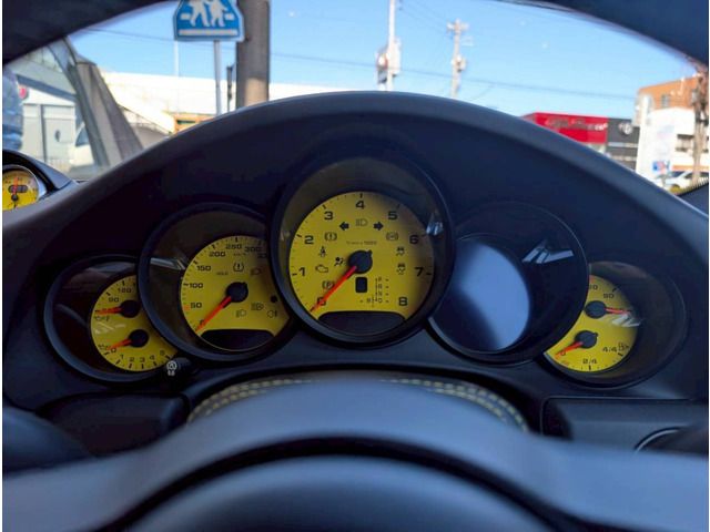 PORSCHE PORSCHE 911 2018