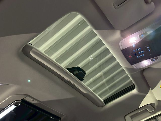 TOYOTA VELLFIRE 2019