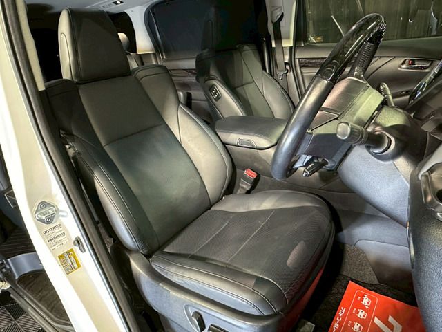 TOYOTA VELLFIRE 2019