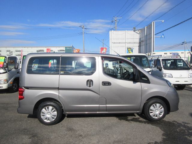 NISSAN NV200 VANETTE van 2015
