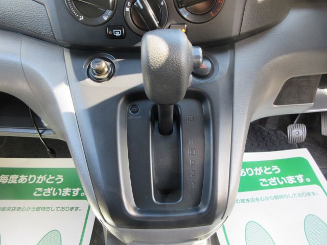 NISSAN NV200 VANETTE van 2015