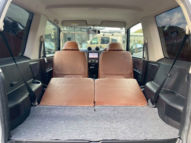 MITSUBISHI PAJERO MINI 2010