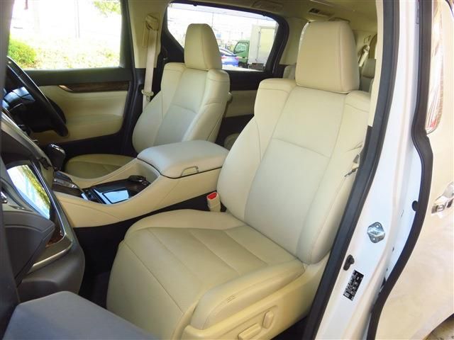 TOYOTA ALPHARD hybrid 4WD 2021