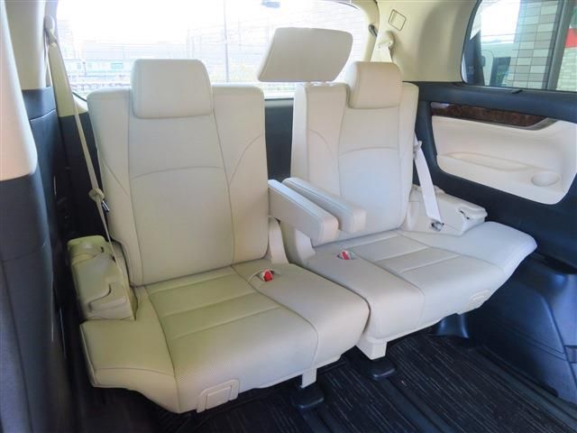 TOYOTA ALPHARD hybrid 4WD 2021