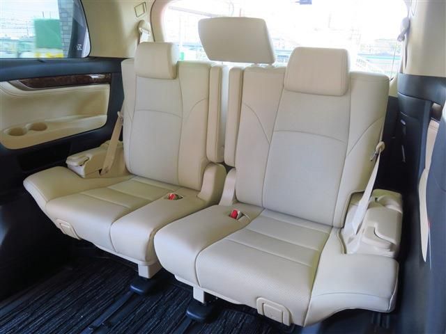 TOYOTA ALPHARD hybrid 4WD 2021