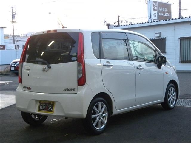 DAIHATSU MOVE 2013