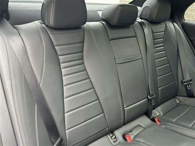 MERCEDES BENZ MERCEDES BENZ E class sedan 2022