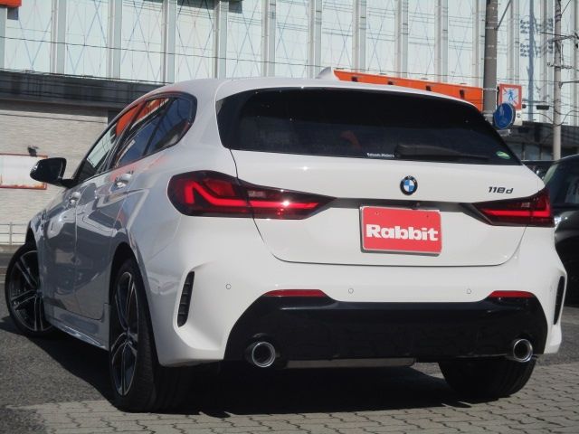 BMW BMW 1series 2021