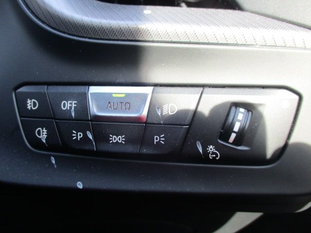 BMW BMW 1series 2021