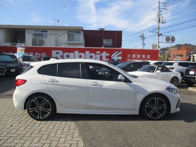 BMW BMW 1series 2021