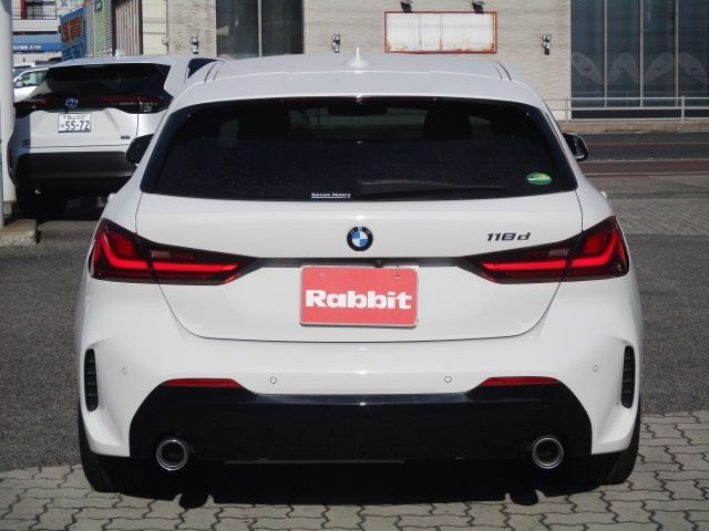 BMW BMW 1series 2021