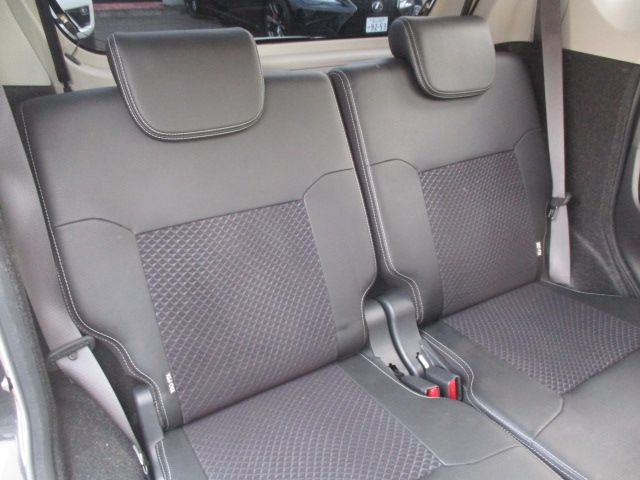 DAIHATSU MOVE CUSTOM 2017