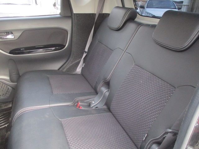 DAIHATSU MOVE CUSTOM 2017