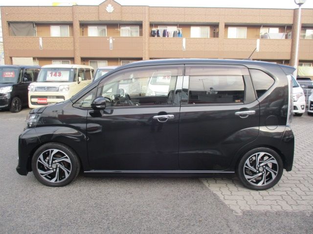 DAIHATSU MOVE CUSTOM 2017