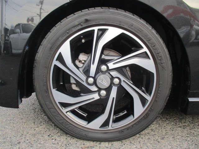 DAIHATSU MOVE CUSTOM 2017