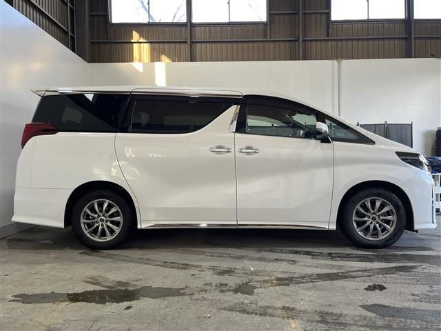 TOYOTA ALPHARD 4WD 2022