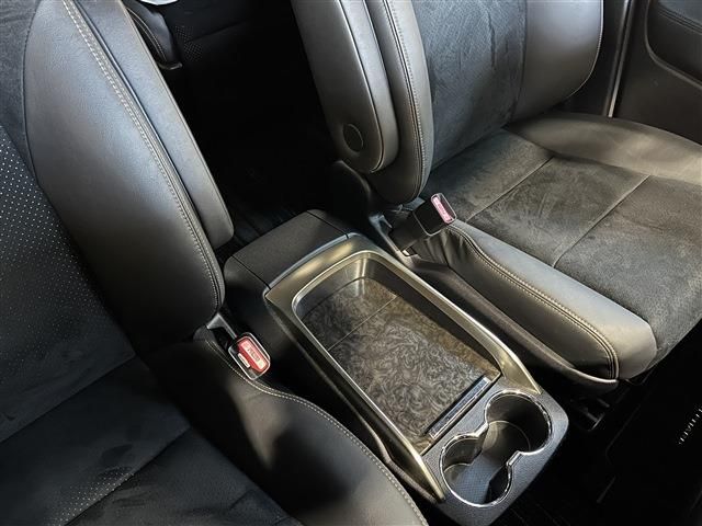 TOYOTA ALPHARD 4WD 2022