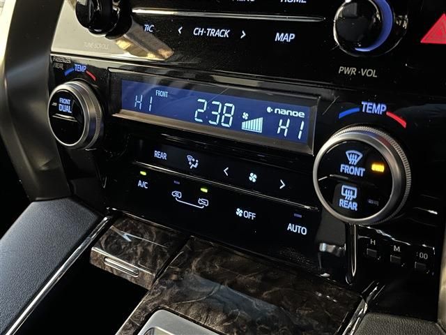 TOYOTA ALPHARD 4WD 2022