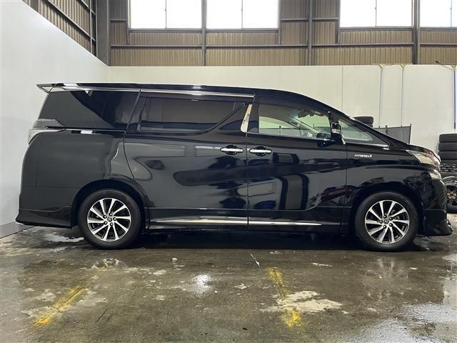 TOYOTA VELLFIRE  HYBRID 4WD 2017