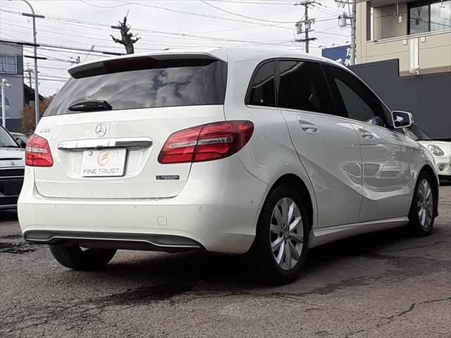 MERCEDES BENZ MERCEDES BENZ B class 2015