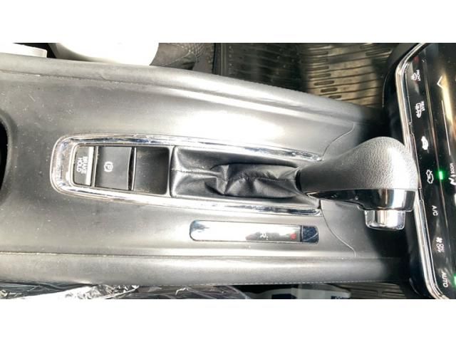 HONDA VEZEL 4WD 2015