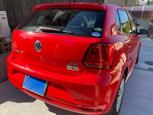 VOLKSWAGEN VOLKSWAGEN POLO 2015