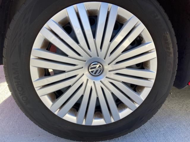 VOLKSWAGEN VOLKSWAGEN POLO 2015