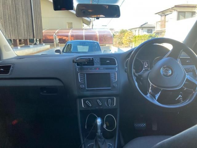 VOLKSWAGEN VOLKSWAGEN POLO 2015