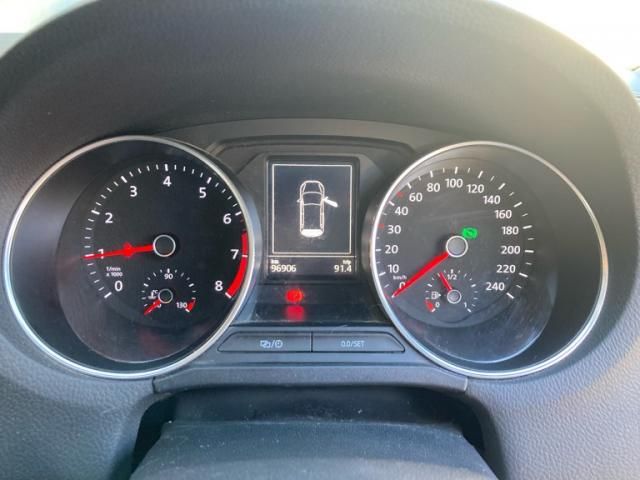 VOLKSWAGEN VOLKSWAGEN POLO 2015